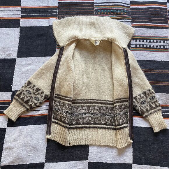 Vintage 70’s Icelandic Wool Kids Unisex Zip Up Sweater. Collar. Size 8. - Picture 10 of 12